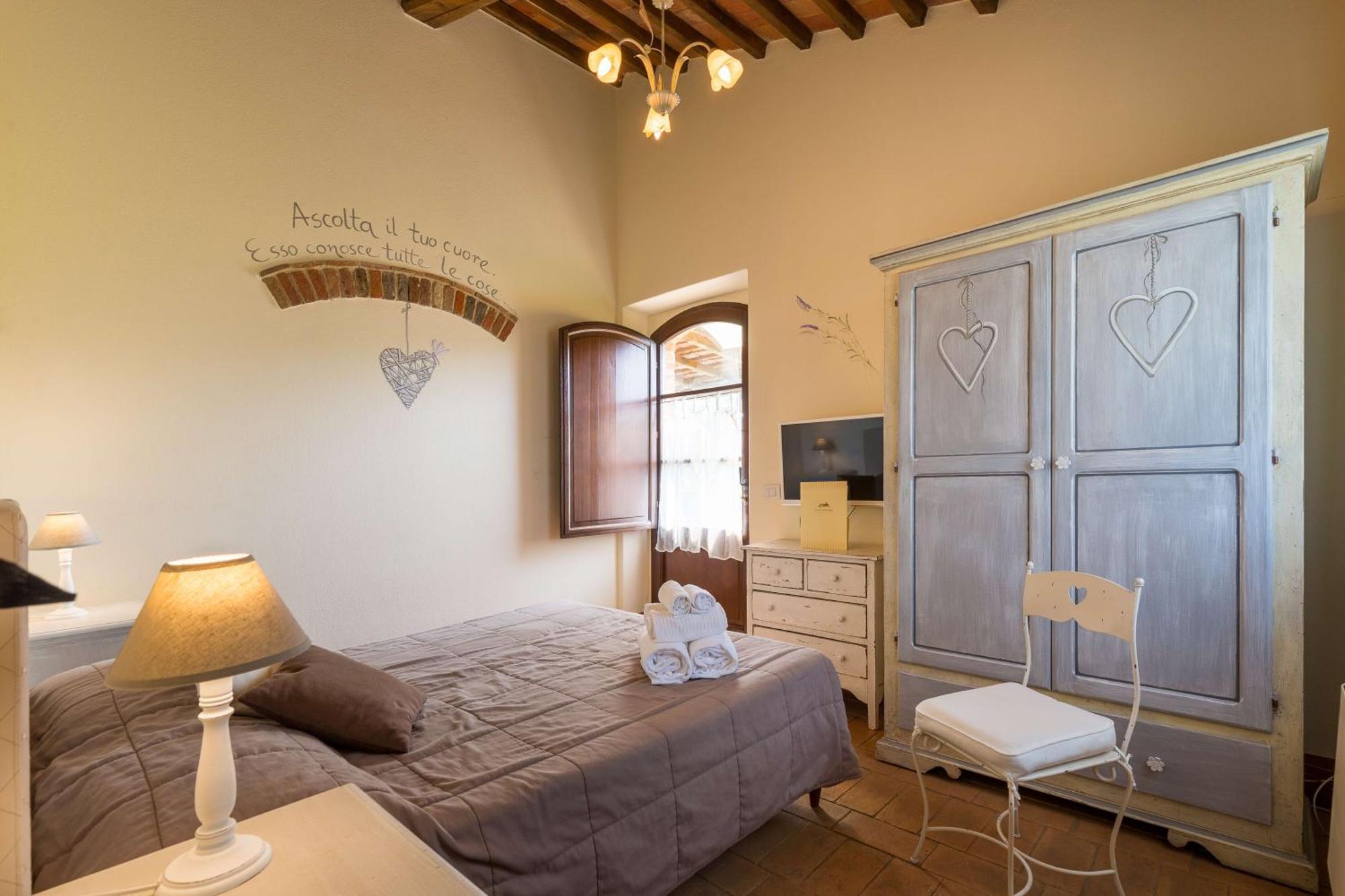 Agriturismo Le Torri Di Porsenna Petrignano Del Lago Eksteriør billede
