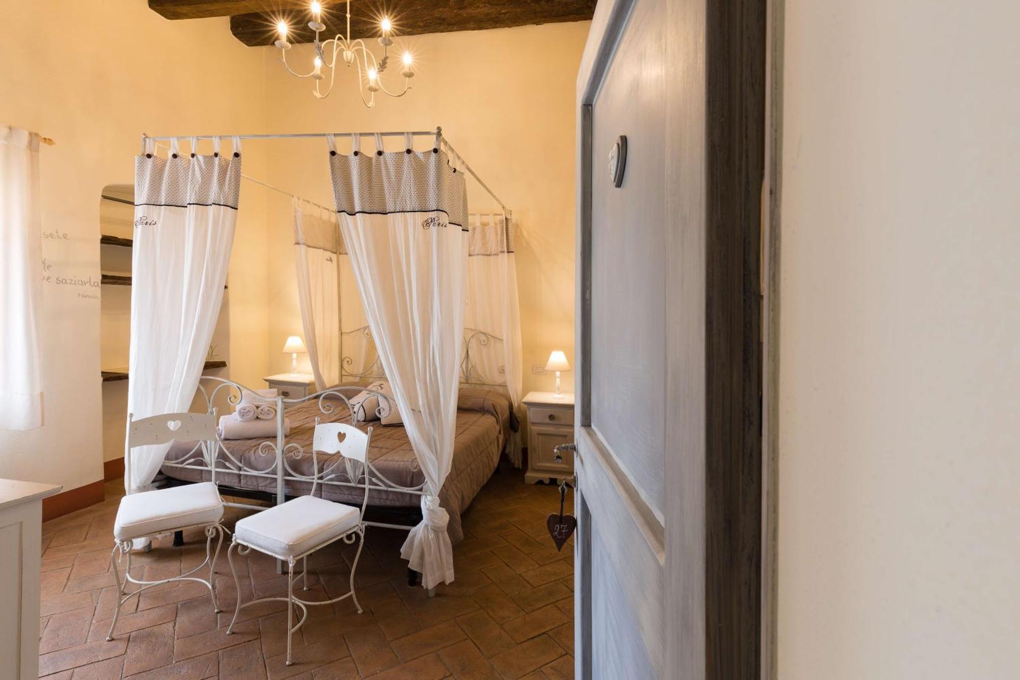 Agriturismo Le Torri Di Porsenna Petrignano Del Lago Eksteriør billede
