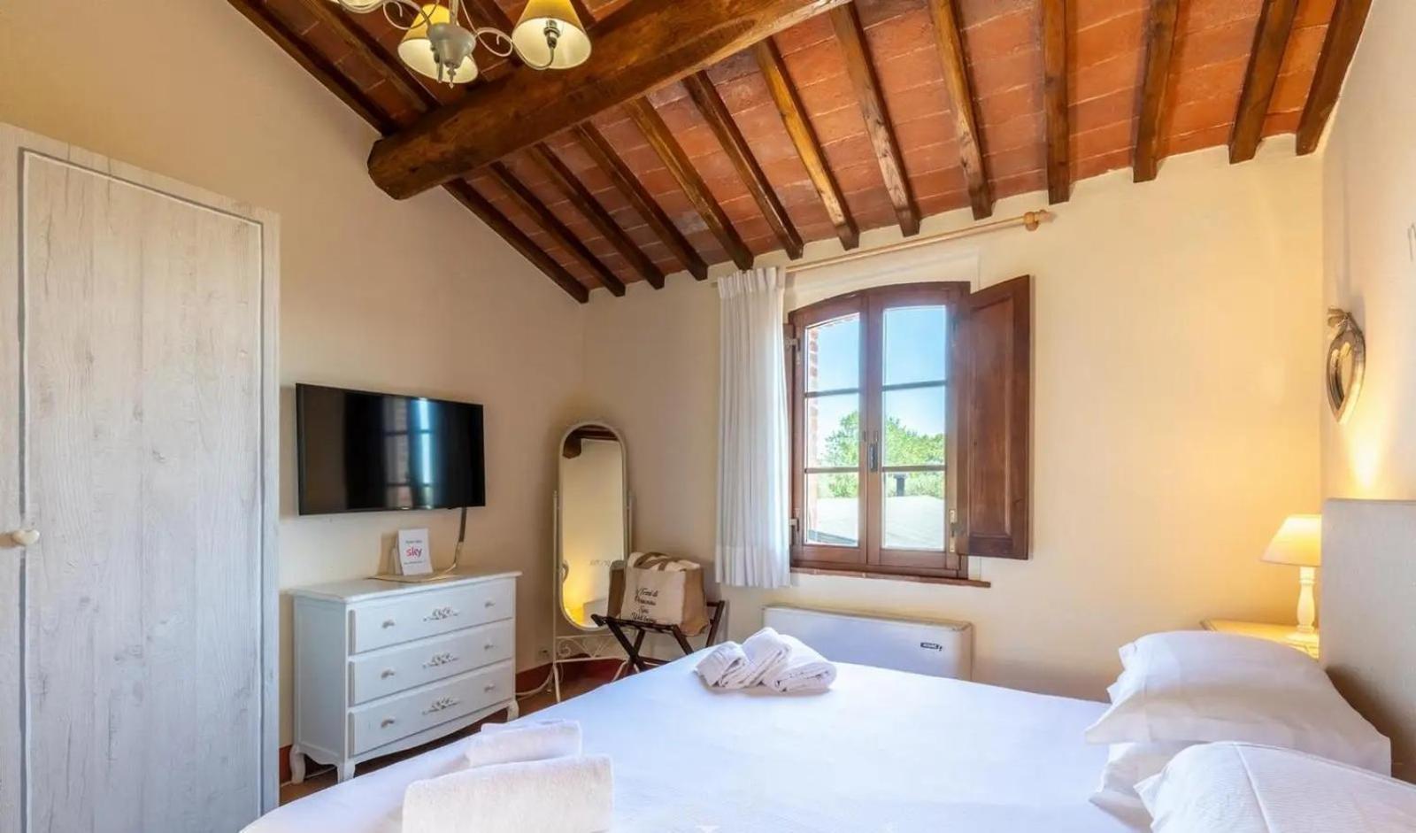 Agriturismo Le Torri Di Porsenna Petrignano Del Lago Eksteriør billede